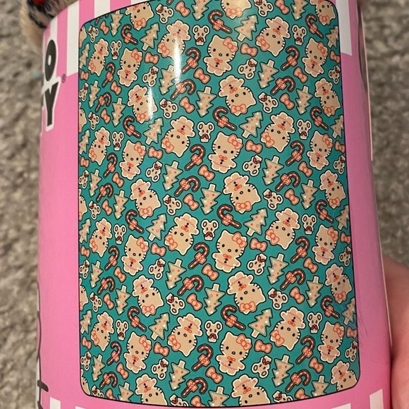 Hello Kitty Gingerbread Silky Plush Throw Blanket NEW Christmas Green Tan - Picture 3 of 4